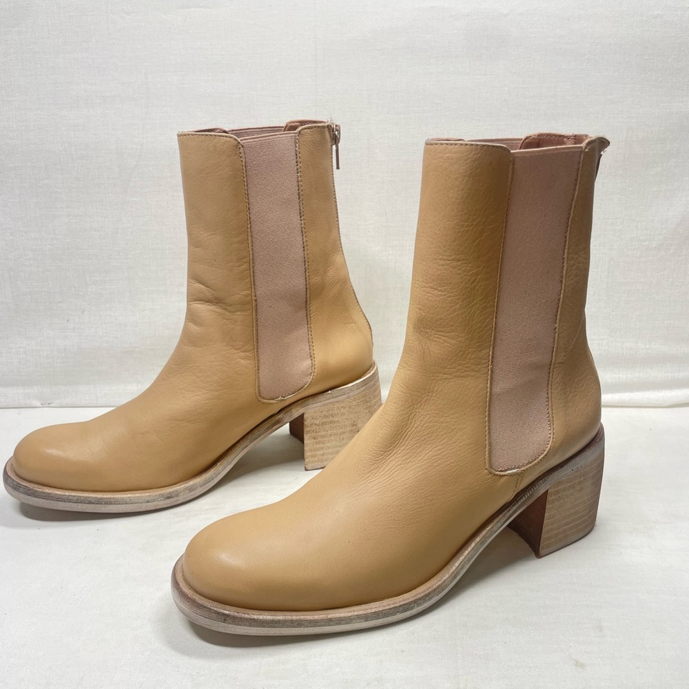 Free People Essential Chelsea Leather Boots Chalk NWOB - Picture 7 of 13